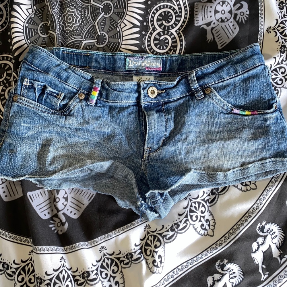 Short shorts
